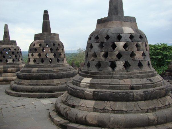 Borobudur - O Maior Templo Budista do Mundo - Fotos e Destinos