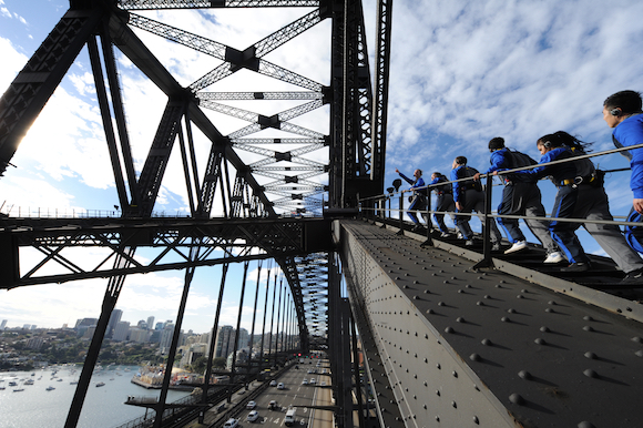 Escalando a Sydney Harbour Bridge (10)
