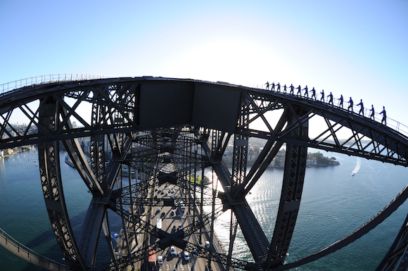Escalando a Sydney Harbour Bridge