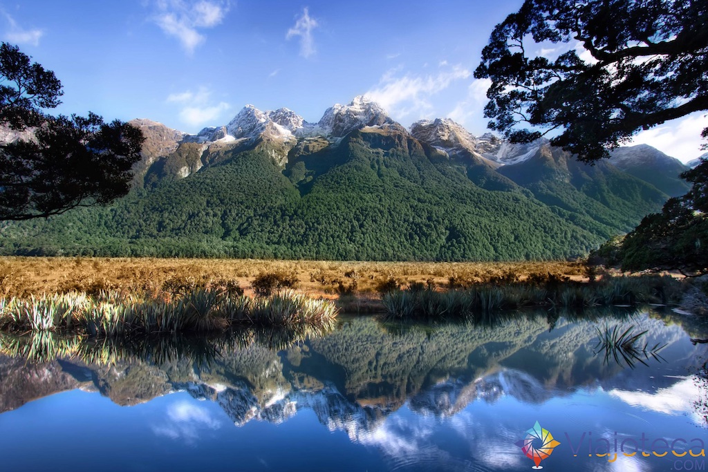 Mirror Lake, uma das paradas obrigatórias para Milford Sound