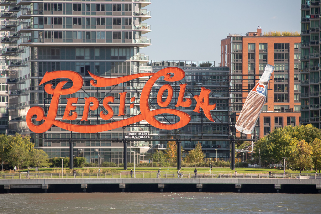 Letreiro da Pepsi em Nova York