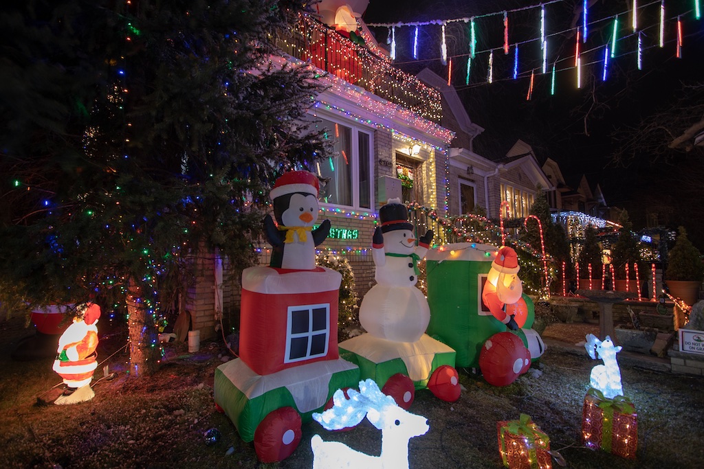 Dyker Heights - As casas mais enfeitadas do Natal em Nova York - Fotos e  Destinos