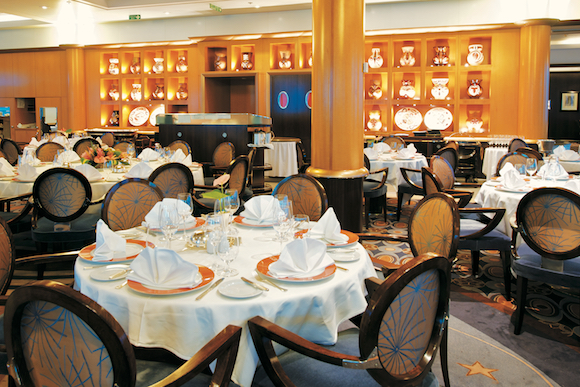 Enjoy dinner in The Gauguin's main restaurant, L'Etoile.