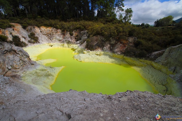 Devil's Bath (Piscina do Diabo) em Wai-O-Tapu em Rotorua